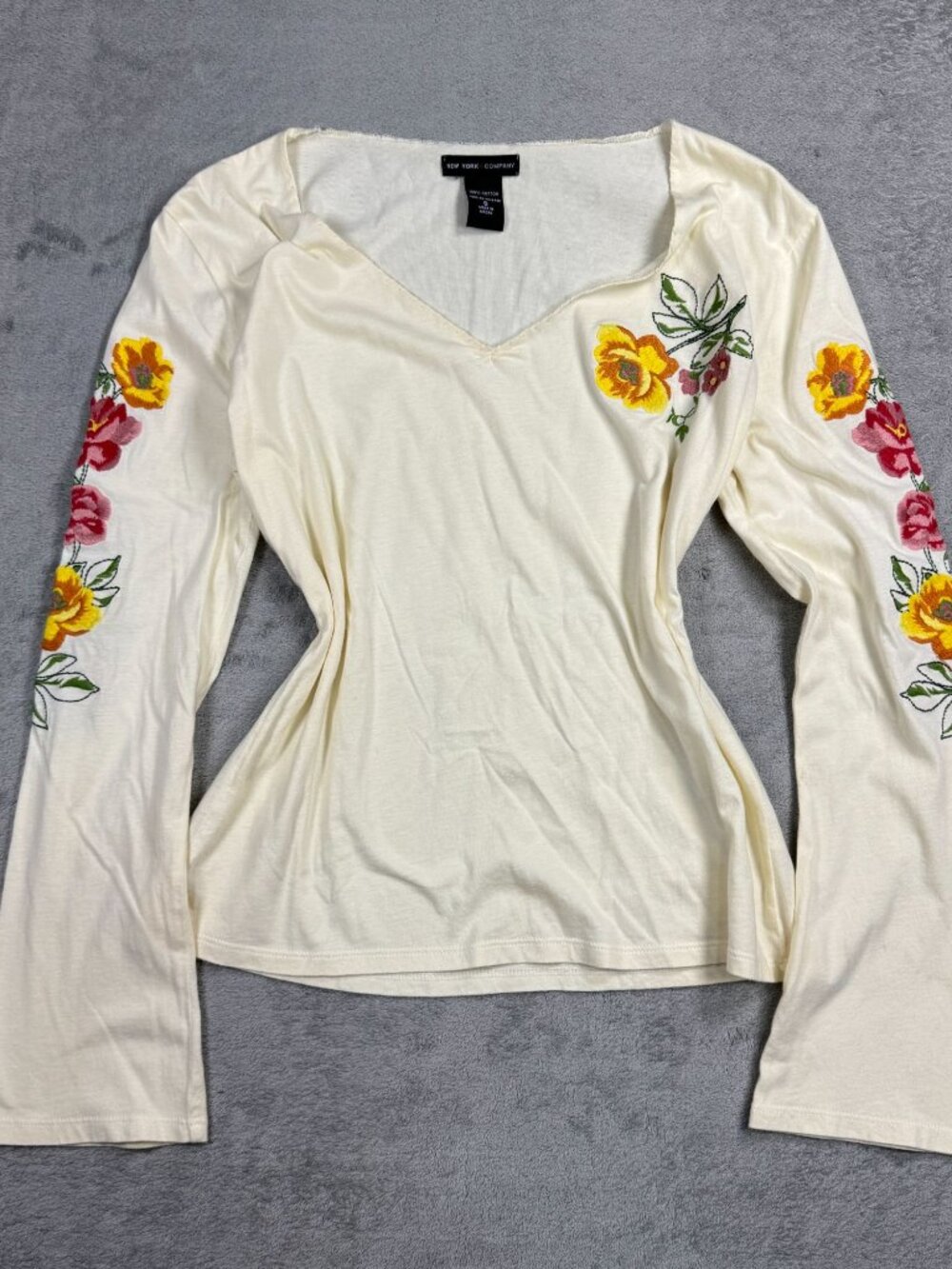 Vintage 2000s Floral Embroidered Long Sleeve Womens Small Cream Bell Sleeves